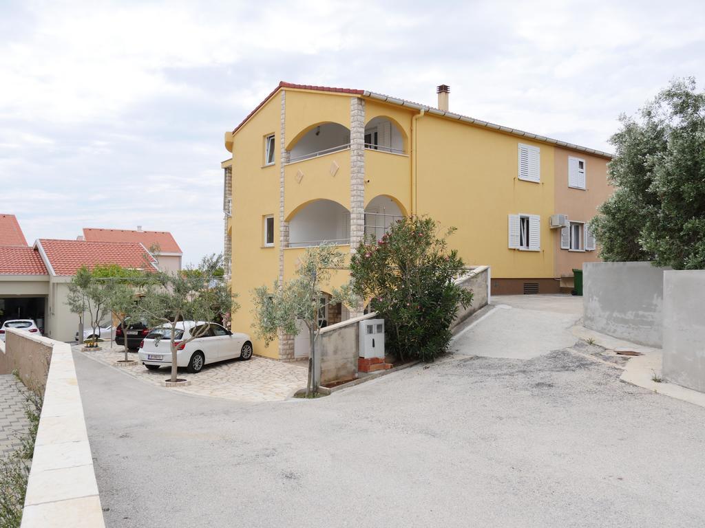 Apartments-Novalja-Zrce Eksteriør bilde
