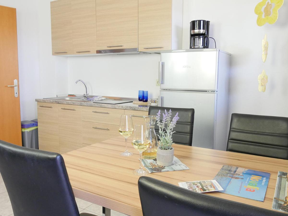 Apartments-Novalja-Zrce Eksteriør bilde
