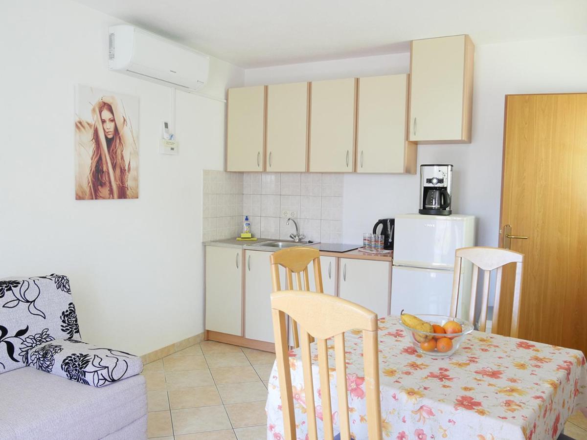 Apartments-Novalja-Zrce Eksteriør bilde